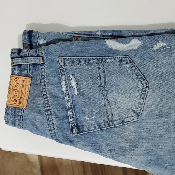 LUCKY BRAND LUCKY PINS HIGH RISE DISTRESSED SHORTS SIZE 6 - Picture 3 of 5